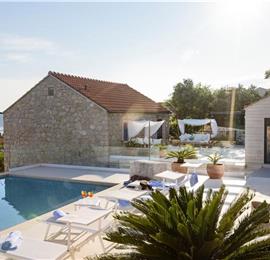 4 Bedroom Villa with Pool and Sea Views in Orašac, near Dubrovnik, Sleeps 8